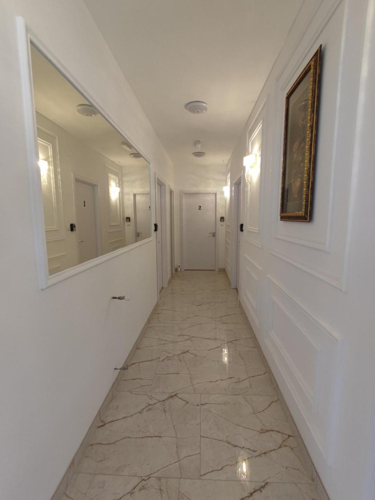 Apartmani Happy House Surčin エクステリア 写真