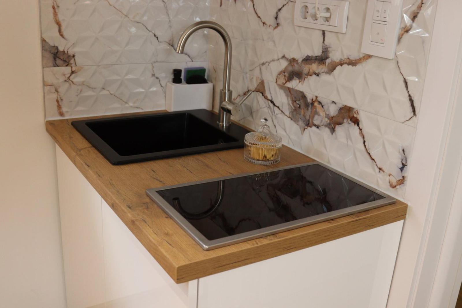 Apartmani Happy House Surčin エクステリア 写真
