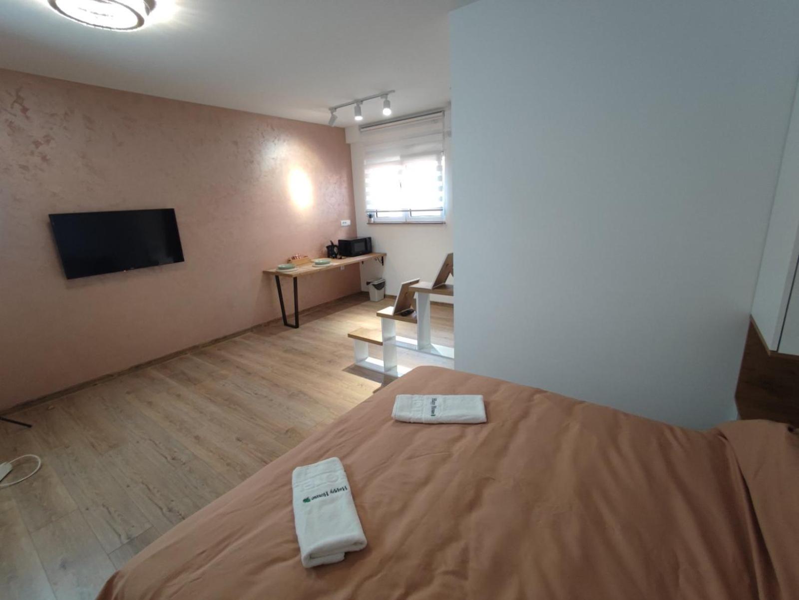 Apartmani Happy House Surčin エクステリア 写真