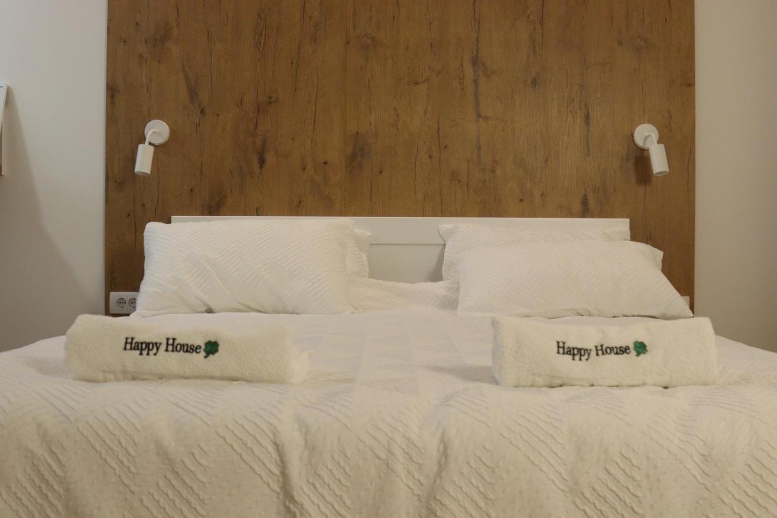 Apartmani Happy House Surčin エクステリア 写真